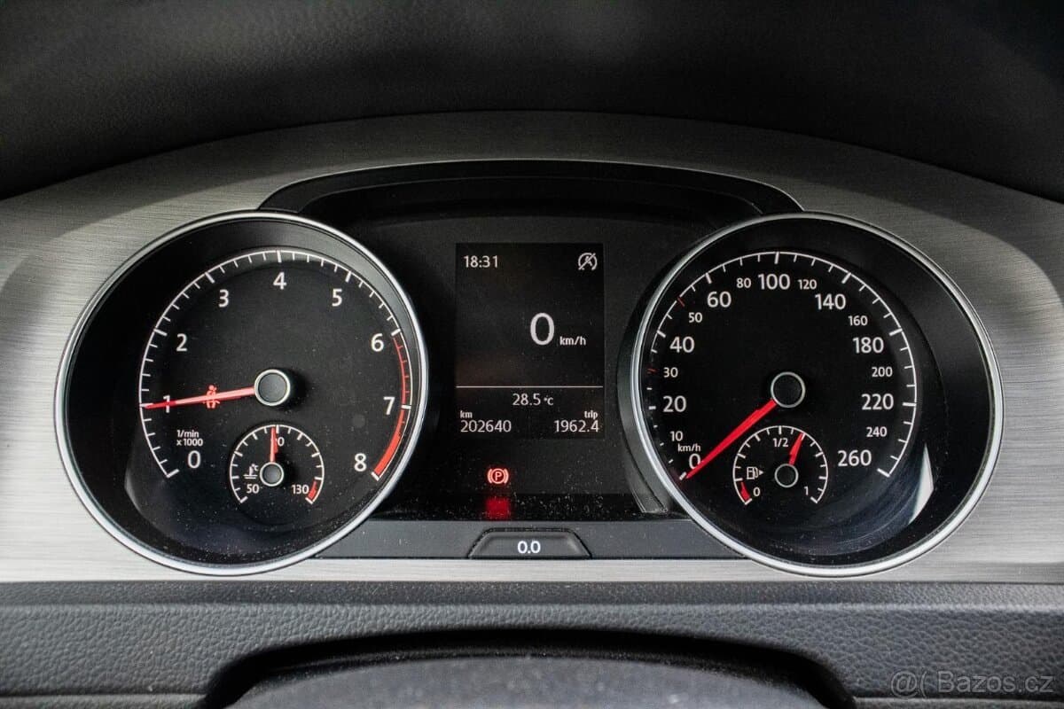 2015 Volkswagen GOLF - 11
