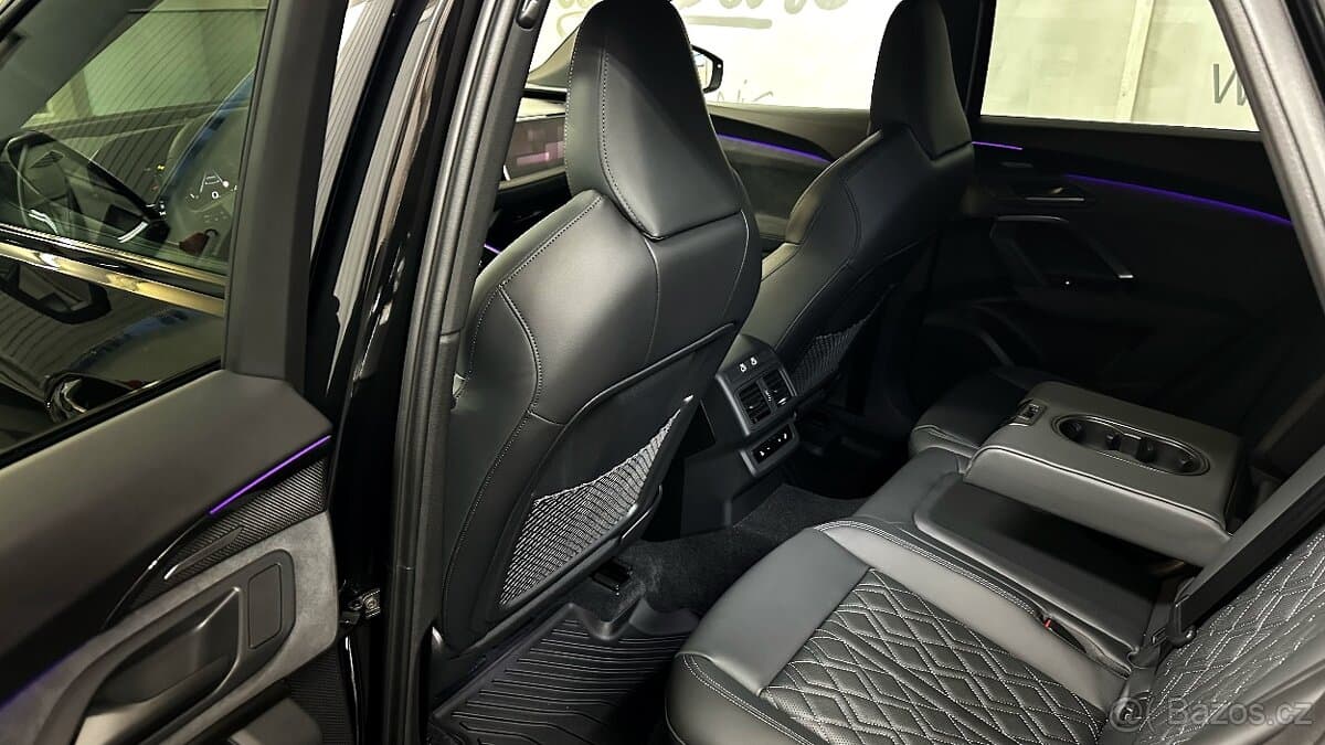 2025 Audi SQ5 - 11