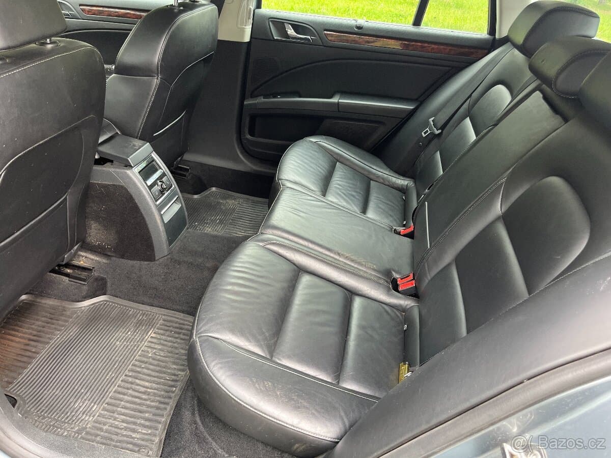 2010 Škoda SUPERB - 11