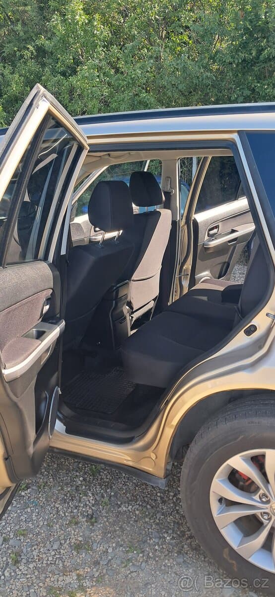 2010 Suzuki GRAND - 11