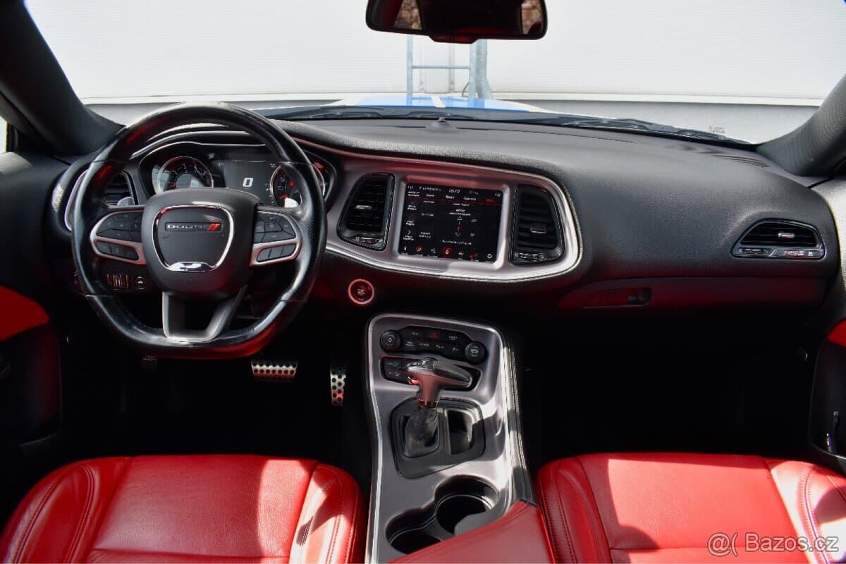 2020 Dodge CHALLENGER - 11