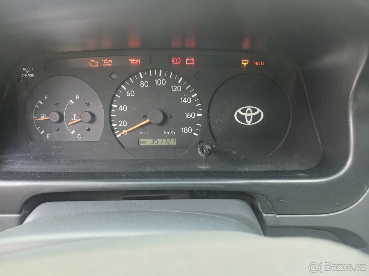 2002 Toyota OSTATNÍ - 11