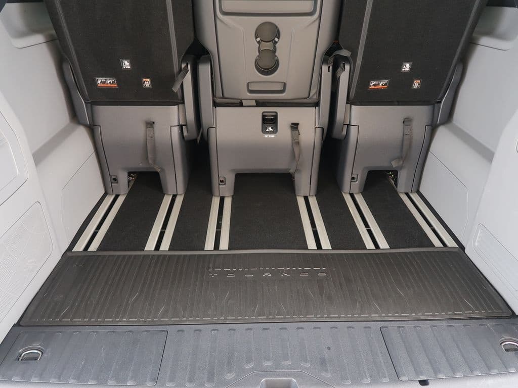 Ford TOURNEO - 11