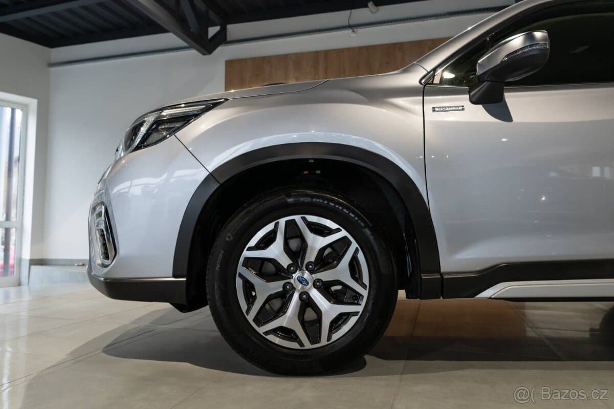 2020 Subaru FORESTER - 11