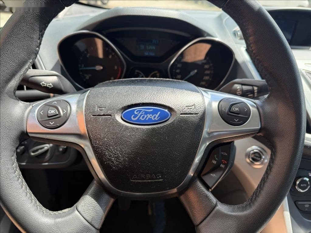 2011 Ford C-MAX - 11