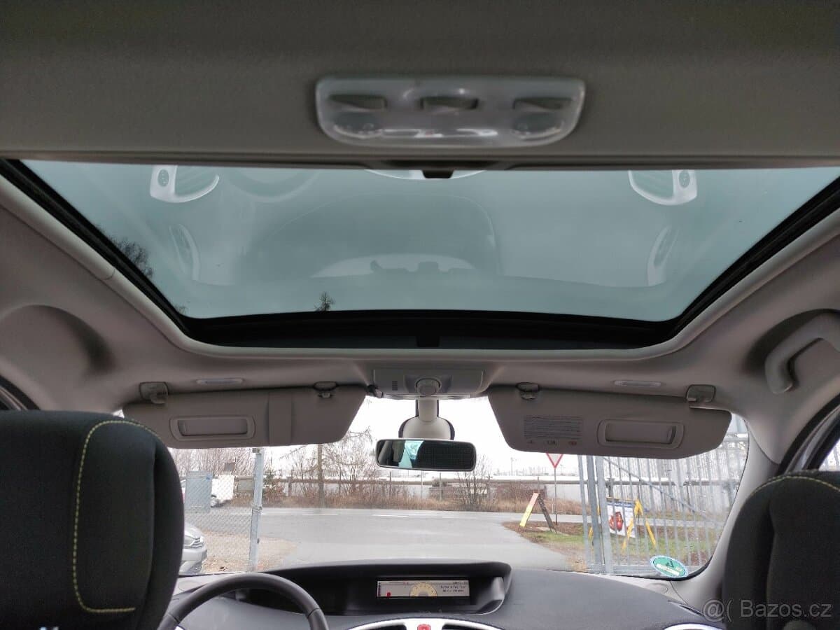 2010 Renault SCENIC - 11