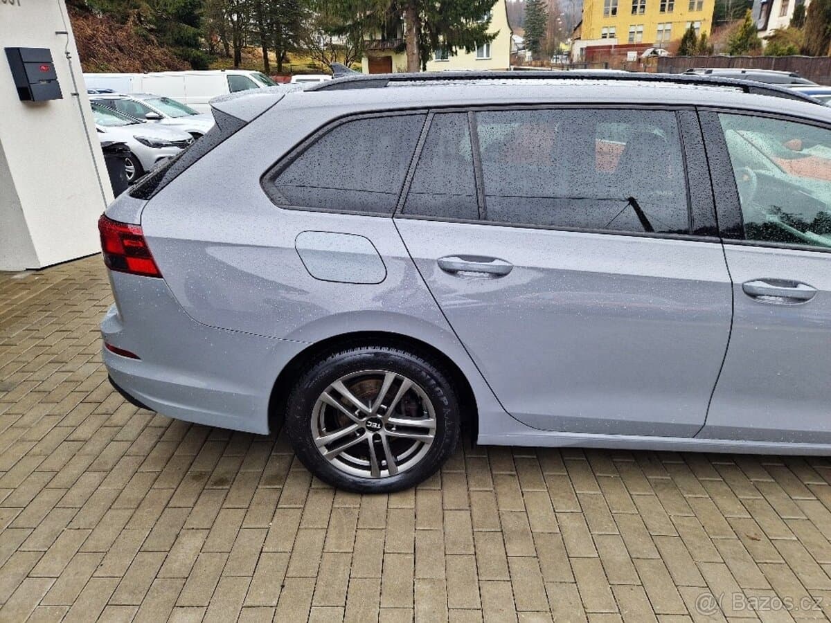 2021 Volkswagen GOLF - 11