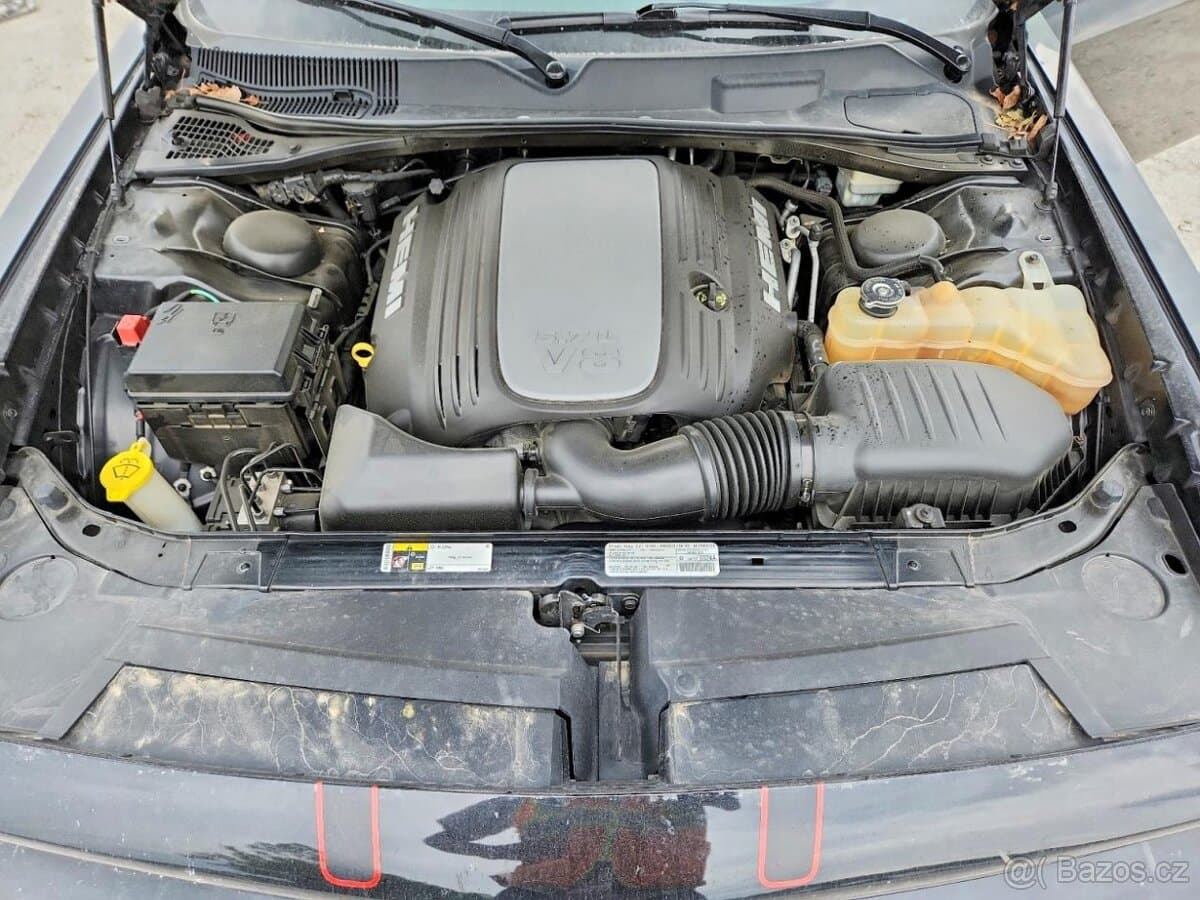 2013 Dodge CHALLENGER - 11