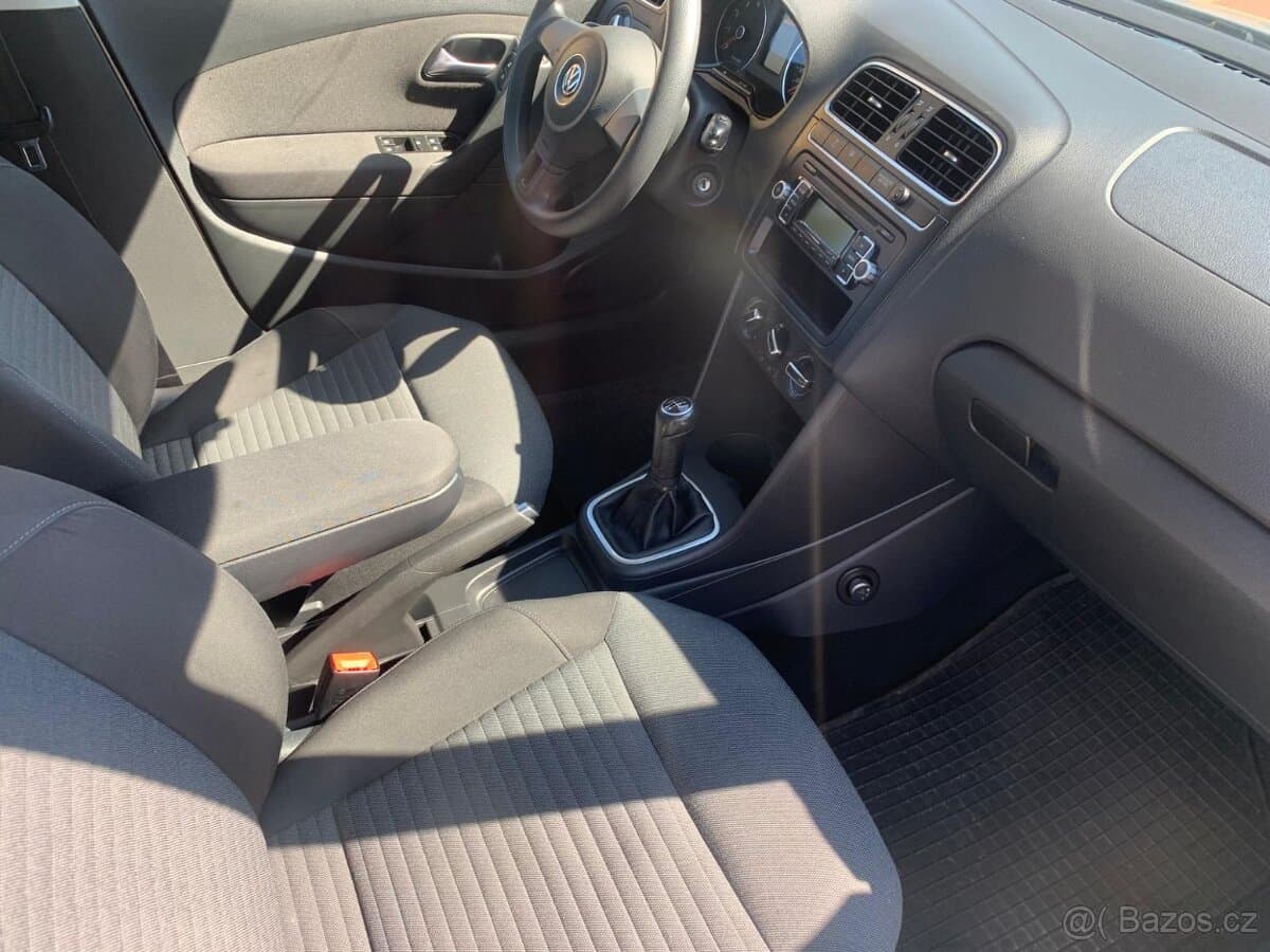 2009 Volkswagen POLO - 11