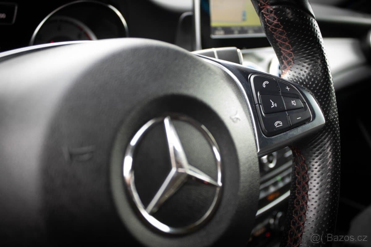 2015 Mercedes-Benz GLA - 11