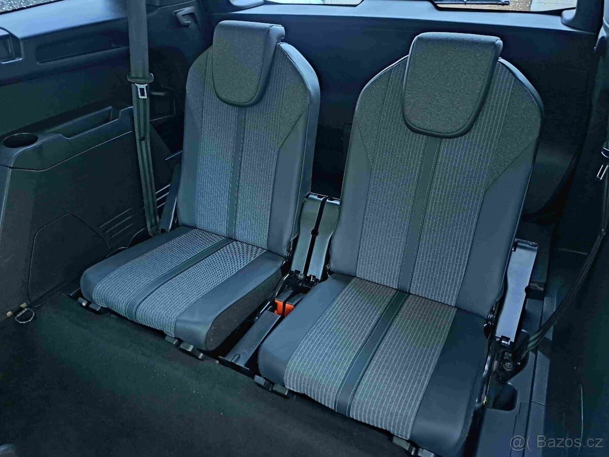 2023 Peugeot 5008 - 11