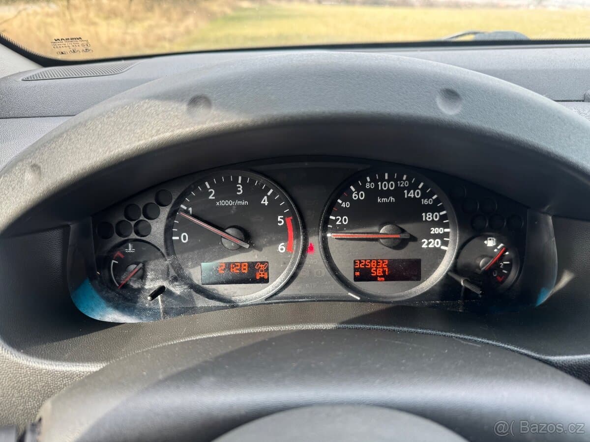 2015 Nissan NAVARA - 11