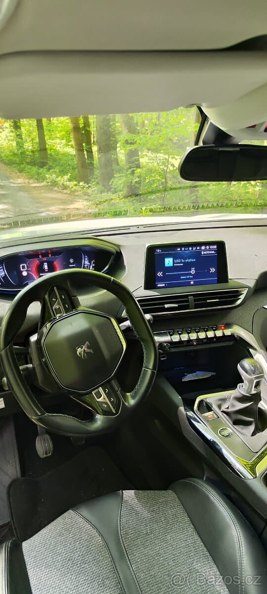2019 Peugeot 3008 - 11