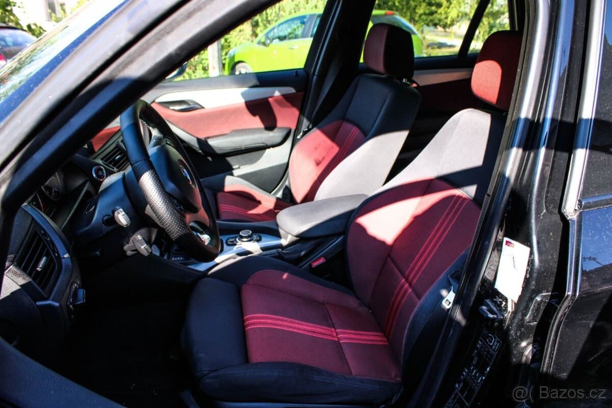 2010 BMW X1 - 11