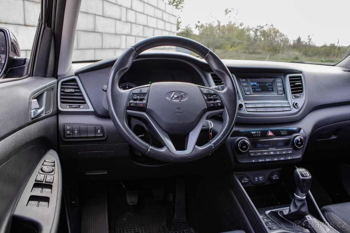 2017 Hyundai TUCSON - 11