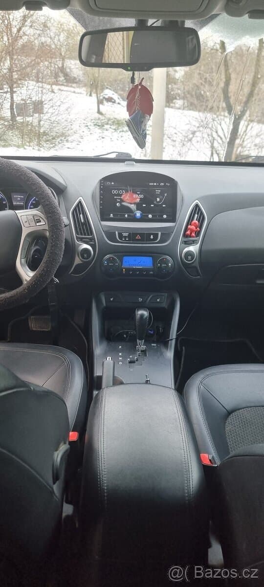 2011 Hyundai ix35 - 11