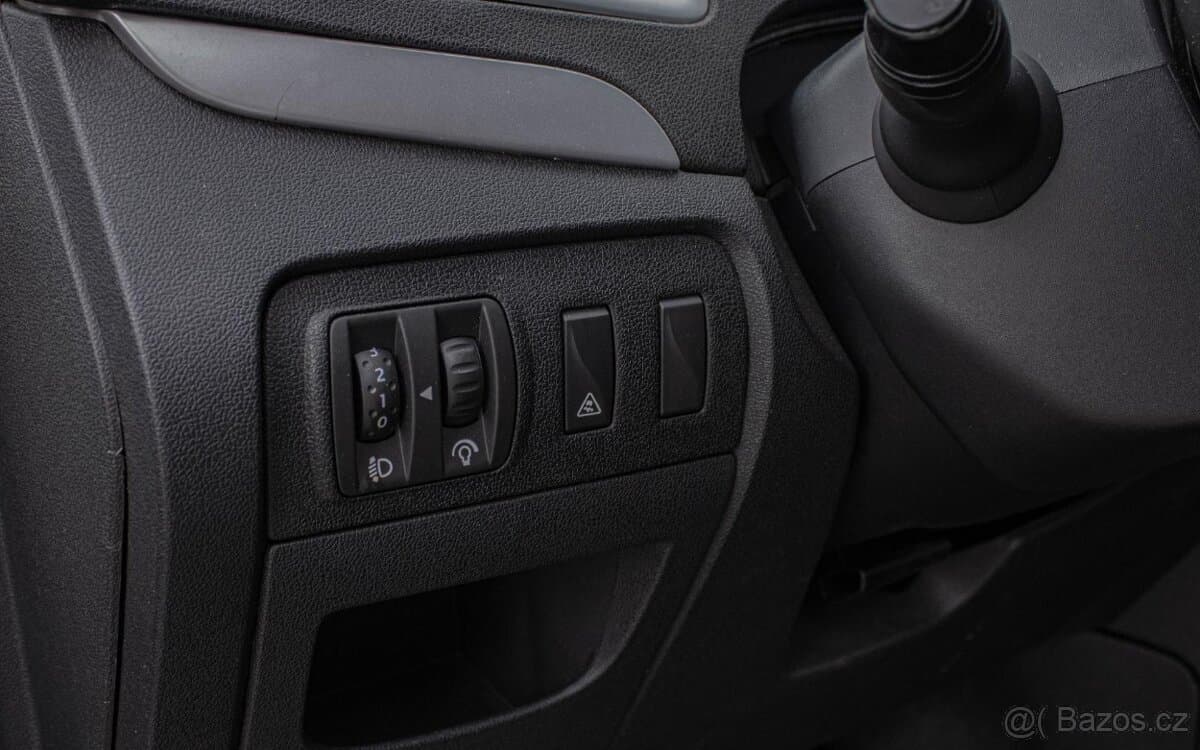 2011 Renault SCENIC - 11