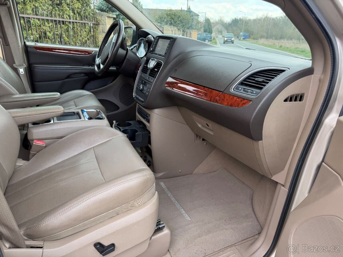2013 Chrysler OSTATNÍ - 11