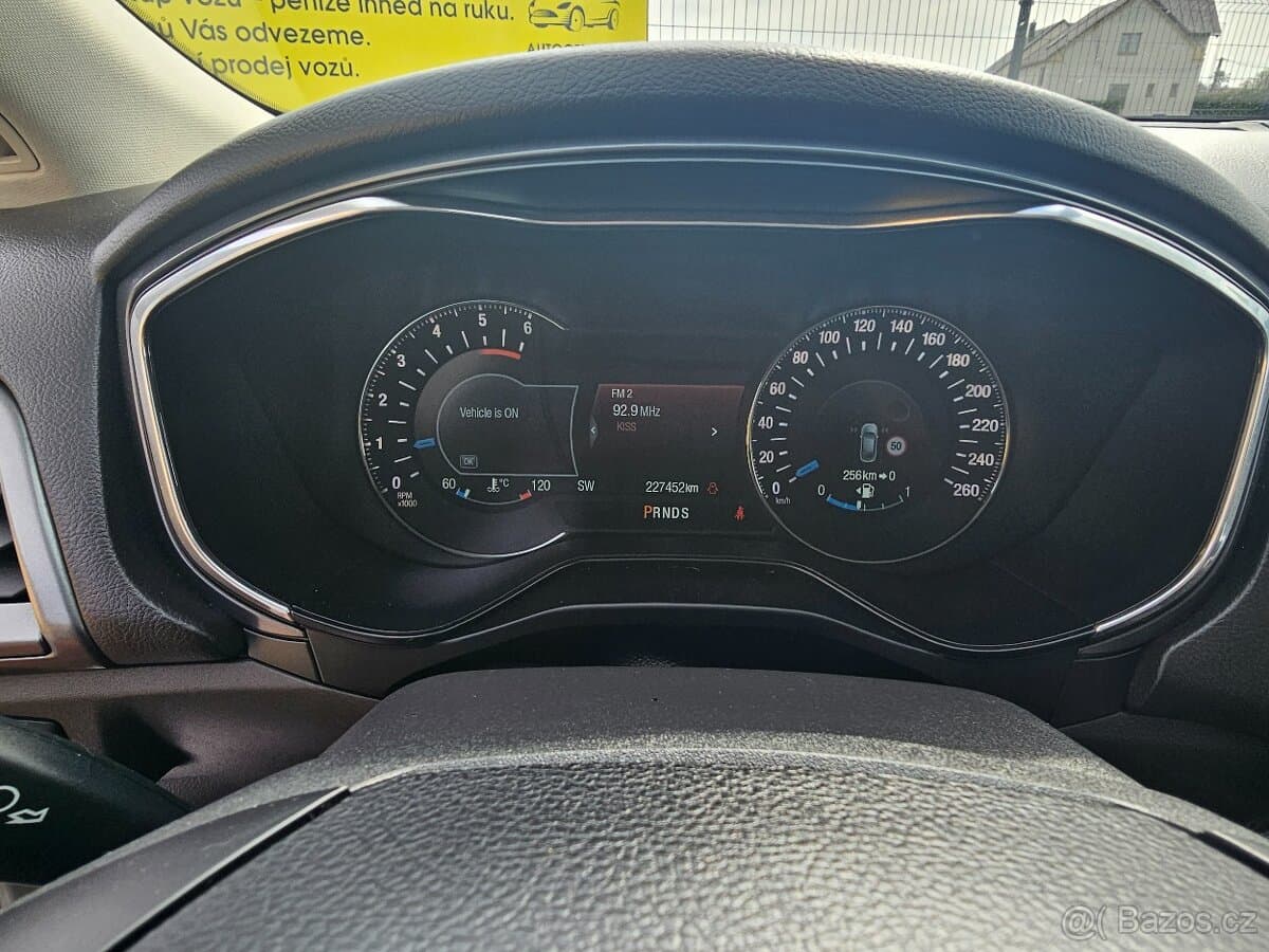2015 Ford MONDEO - 11