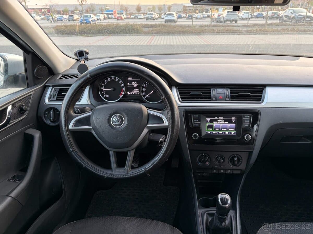 2016 Škoda RAPID - 11