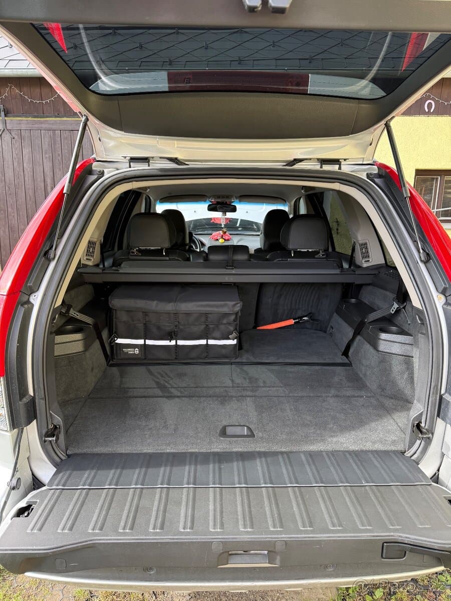 2011 Volvo XC90 - 11