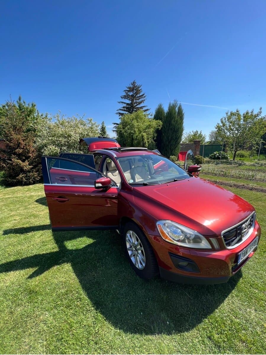 2010 Volvo XC60 - 11