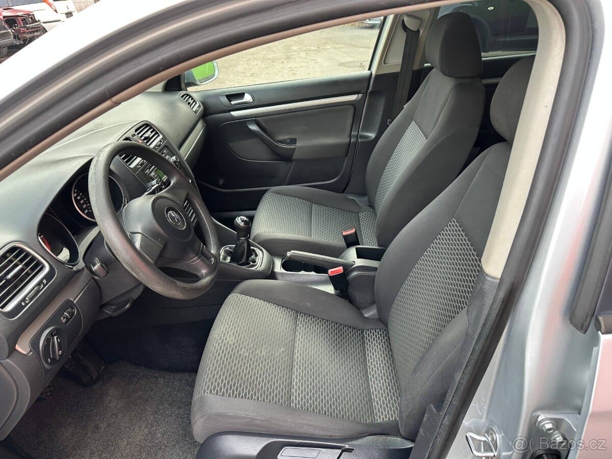 2013 Volkswagen GOLF - 11