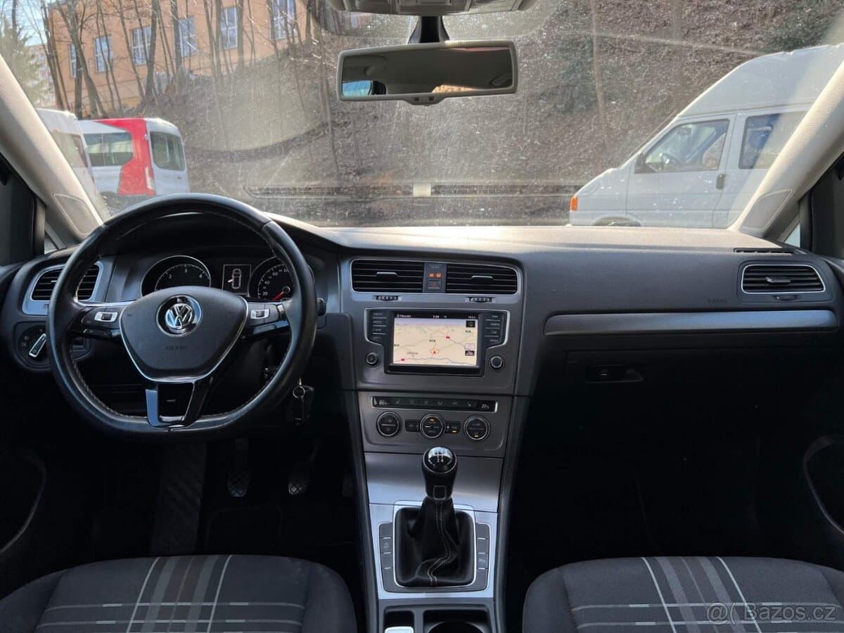 2016 Volkswagen GOLF - 11