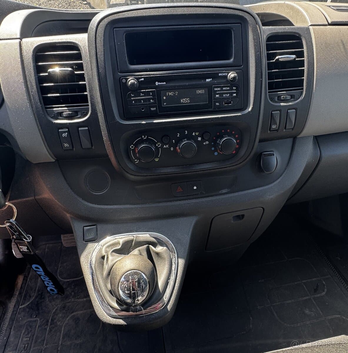 2015 Renault TRAFIC - 11