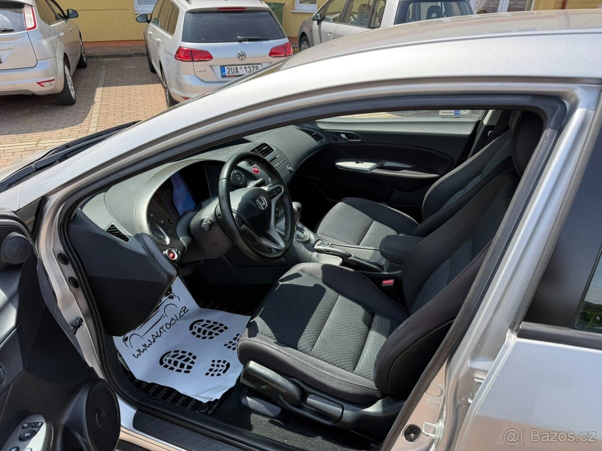 2011 Honda CIVIC - 11