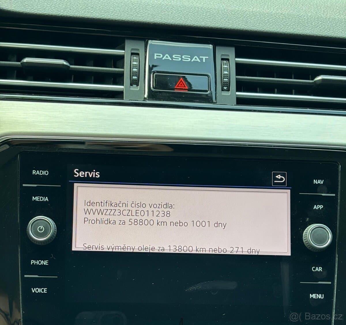 2020 Volkswagen PASSAT - 11