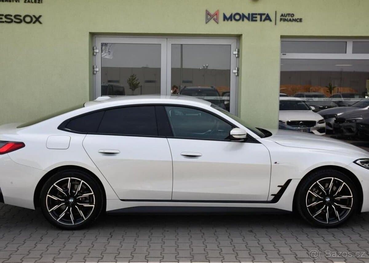 2023 BMW i4 - 11
