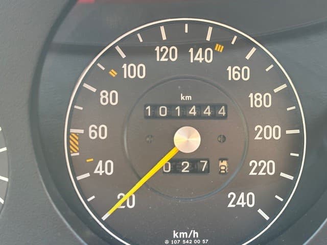1985 Mercedes-Benz SL - 11