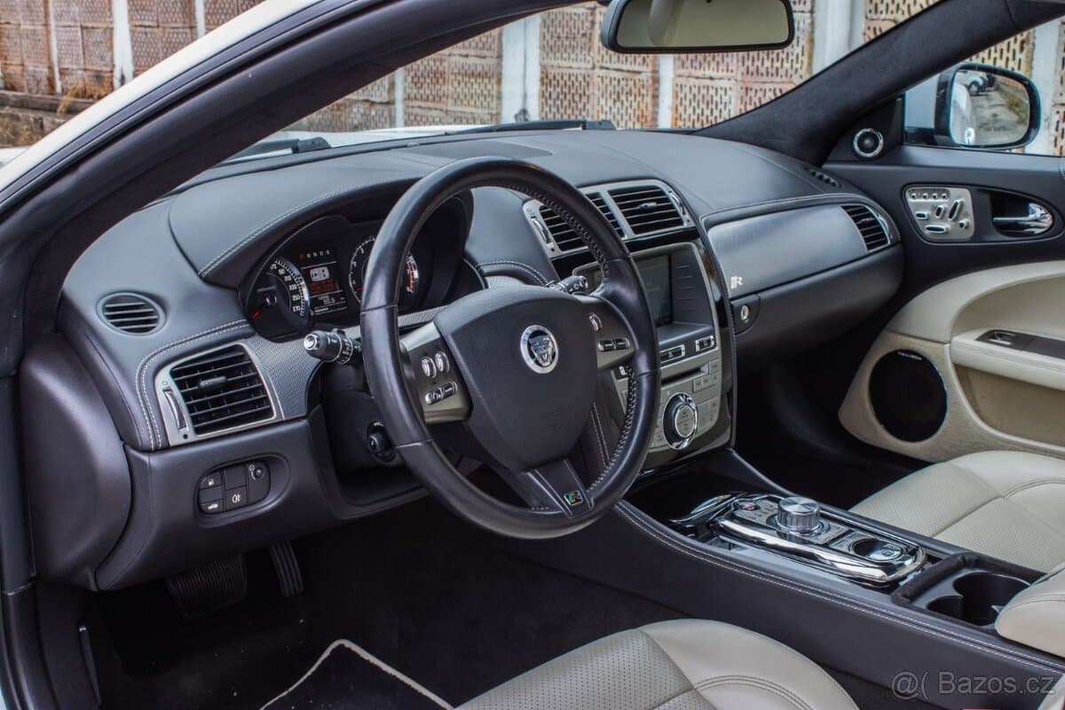 2010 Jaguar OSTATNÍ - 11