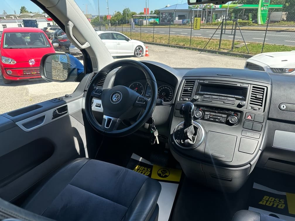 2014 Volkswagen MULTIVAN - 11