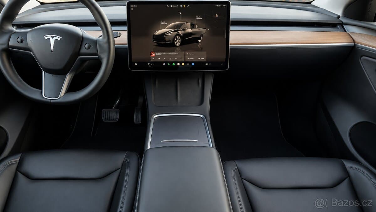 Tesla MODEL Y - 11