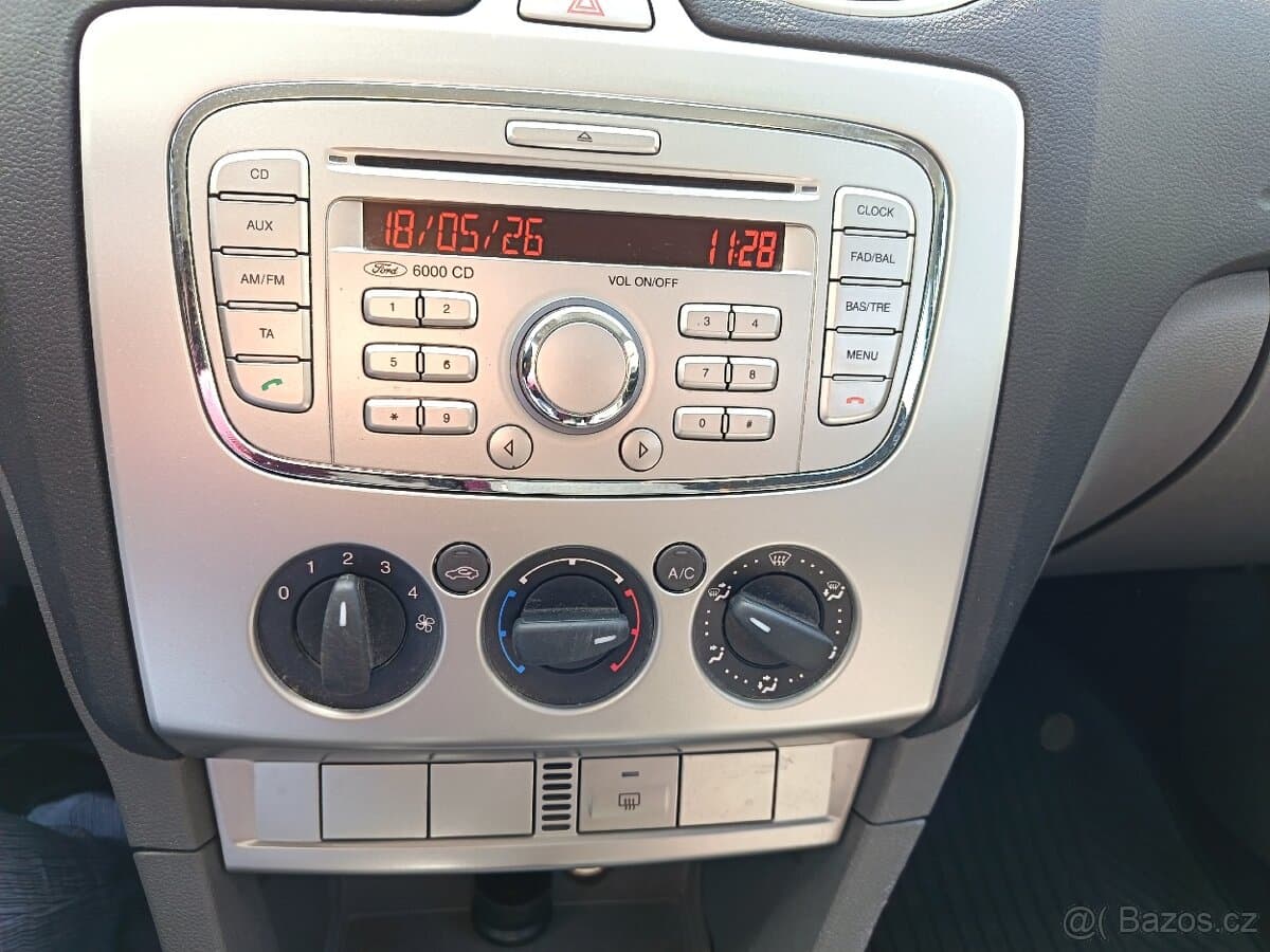 2009 Ford FOCUS - 11