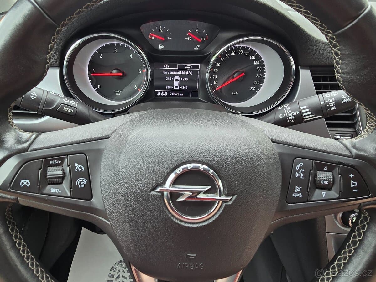 2018 Opel ASTRA - 11