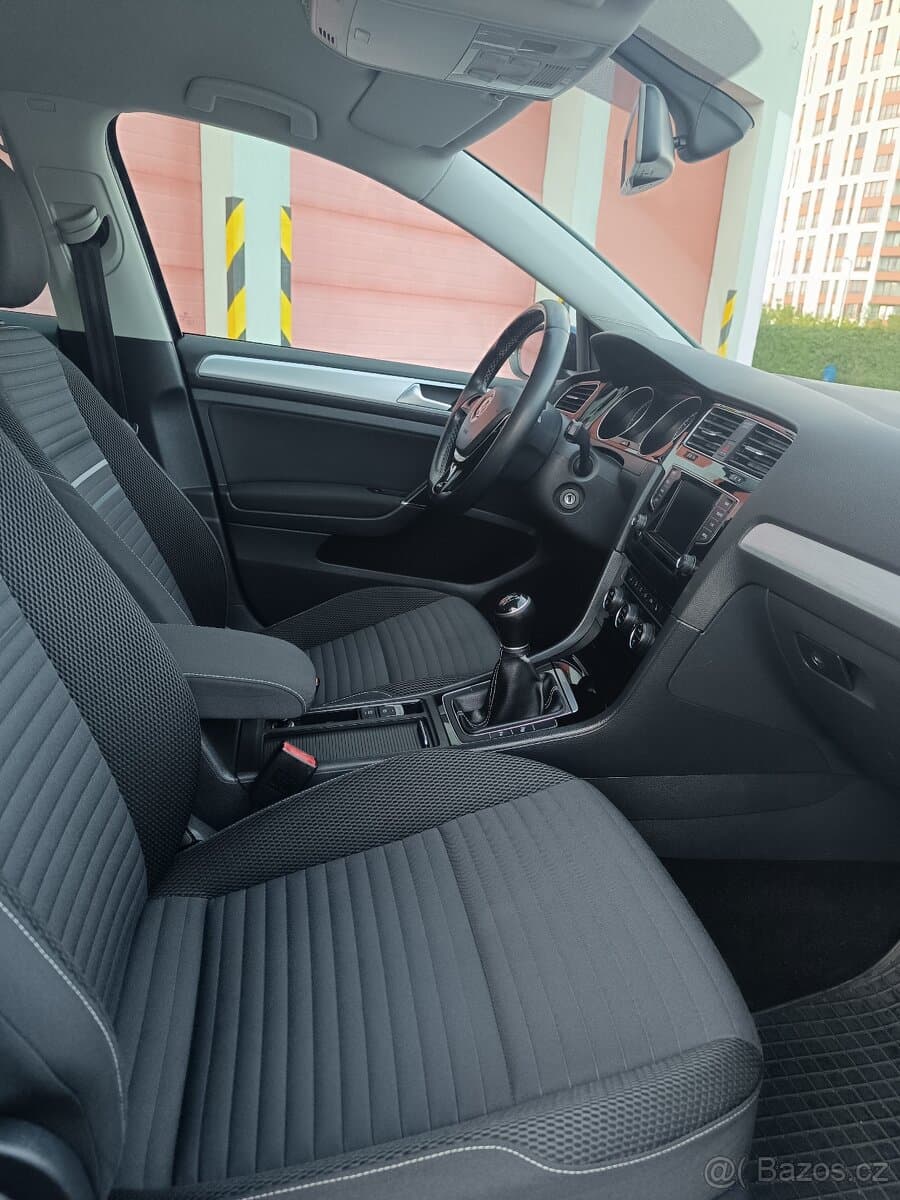 2014 Volkswagen GOLF - 11