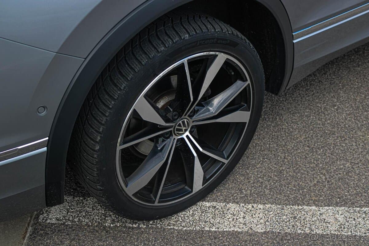 2023 Volkswagen TIGUAN - 11