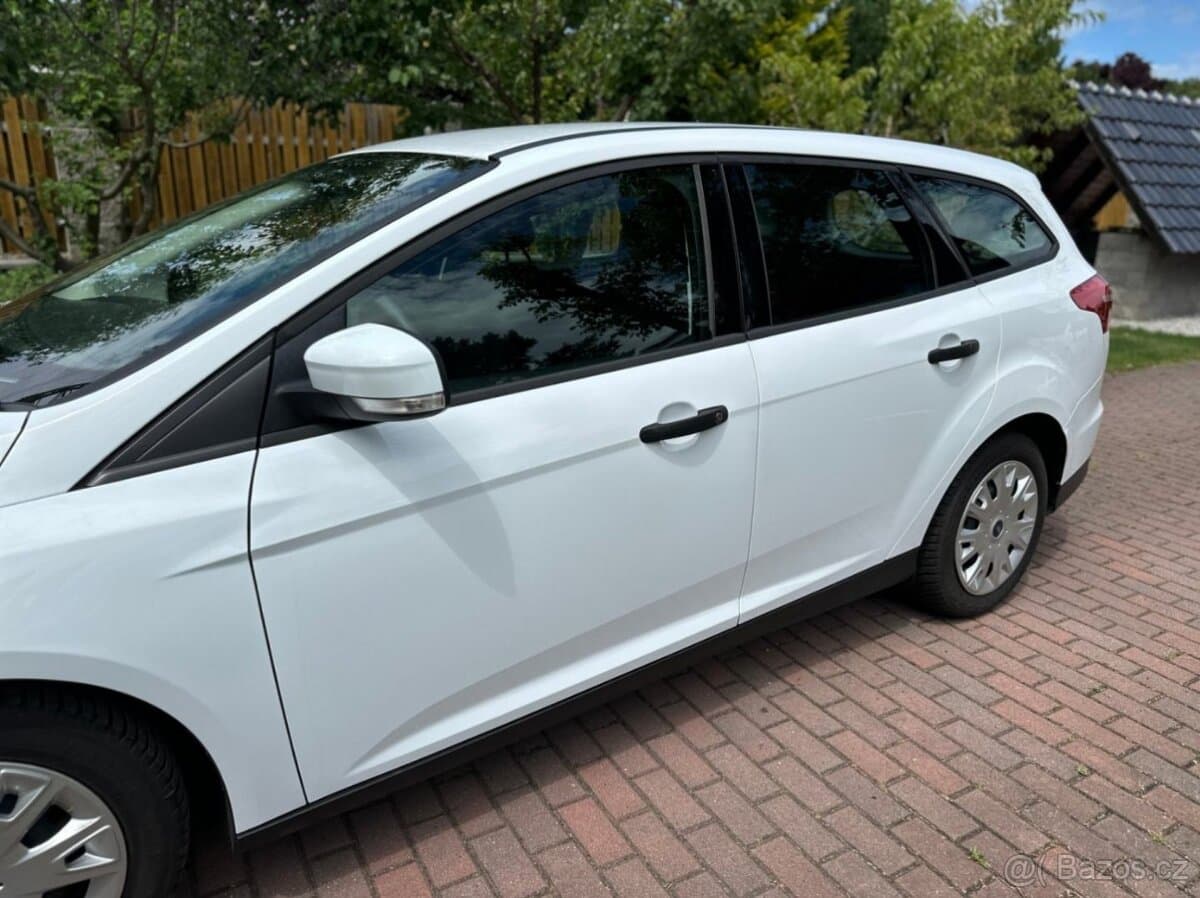 2015 Ford FOCUS - 11