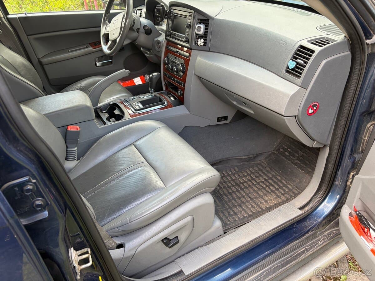 Jeep CHEROKEE - 11