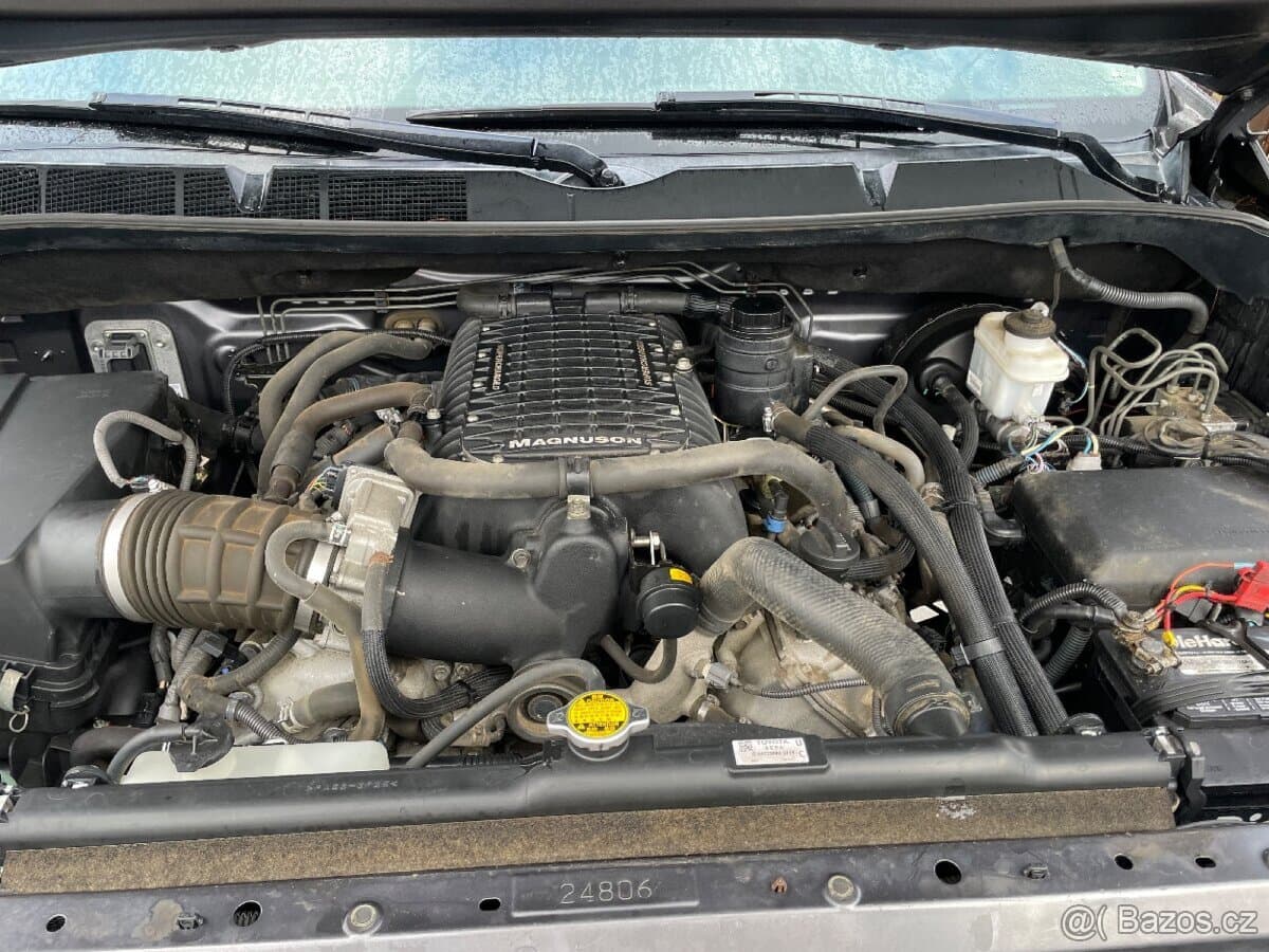 2016 Toyota TUNDRA - 11