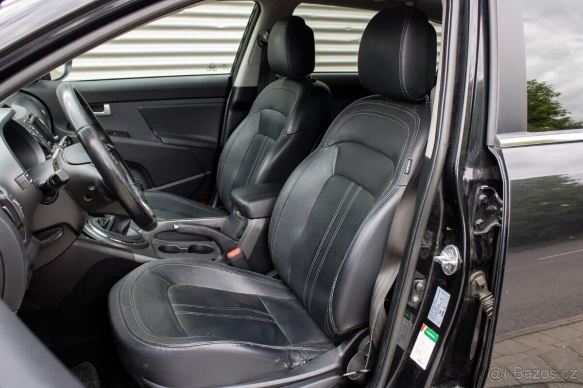 2012 Kia SPORTAGE - 11