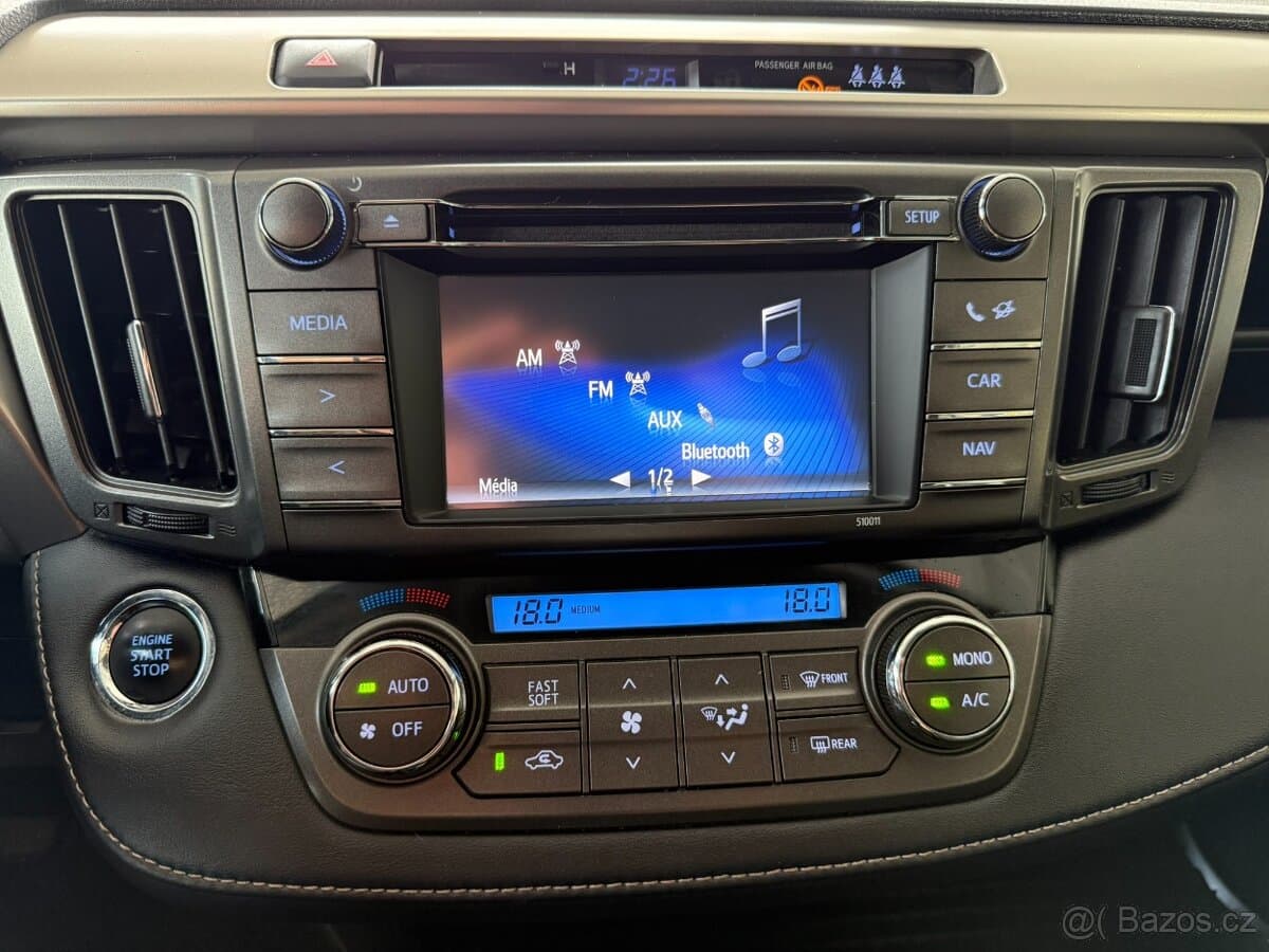 2014 Toyota RAV4 - 11