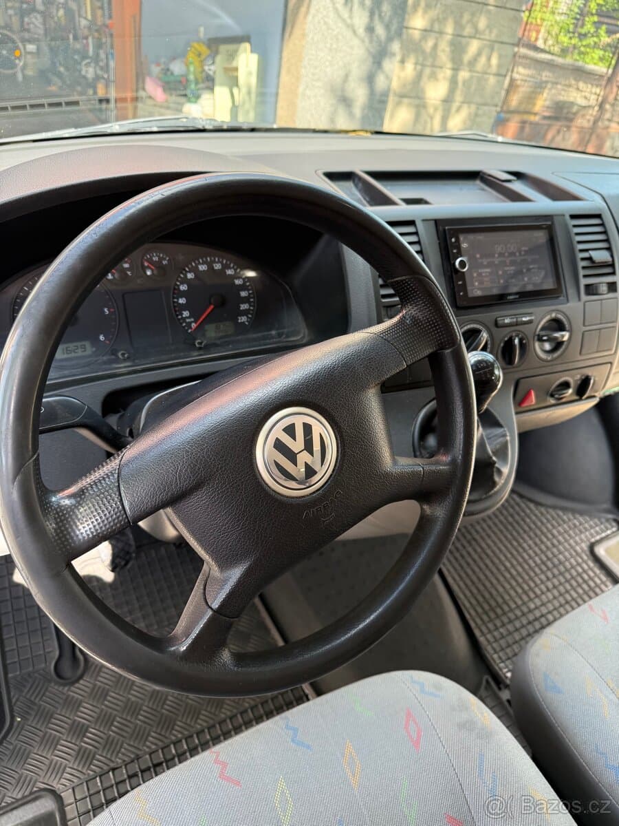 2004 Volkswagen TRANSPORTER - 11