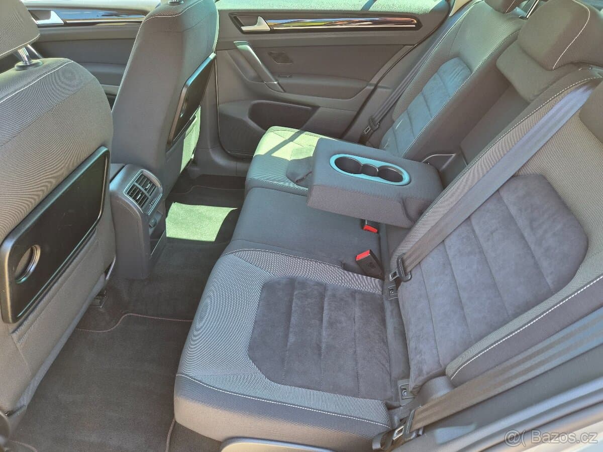 2015 Volkswagen GOLF - 11
