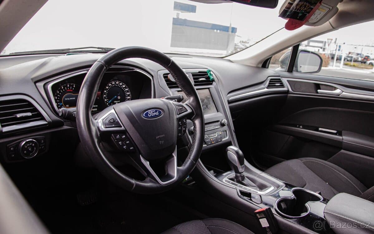 2015 Ford MONDEO - 11