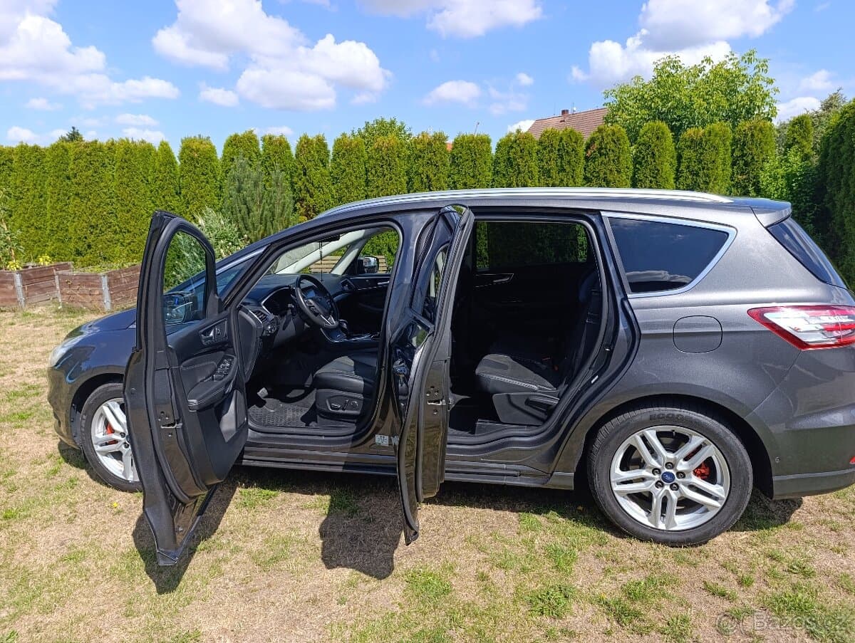 2017 Ford S-MAX - 11