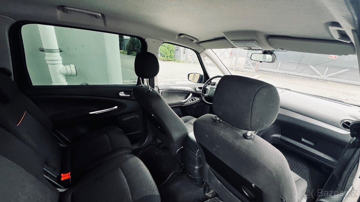 2012 Ford GALAXY - 11